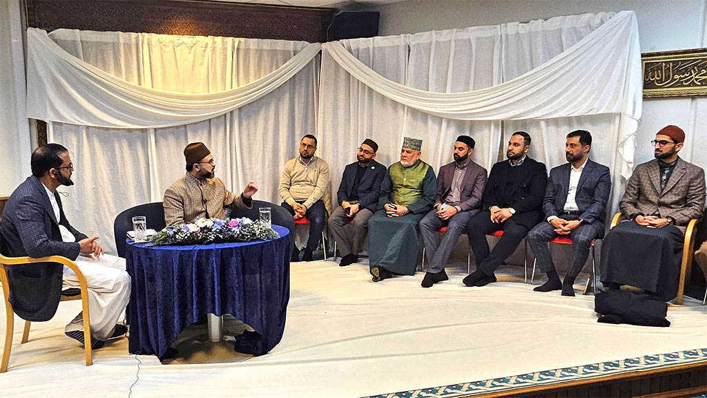 Dr Hassan Qadri Addresses Workers Convention of MQI Norway