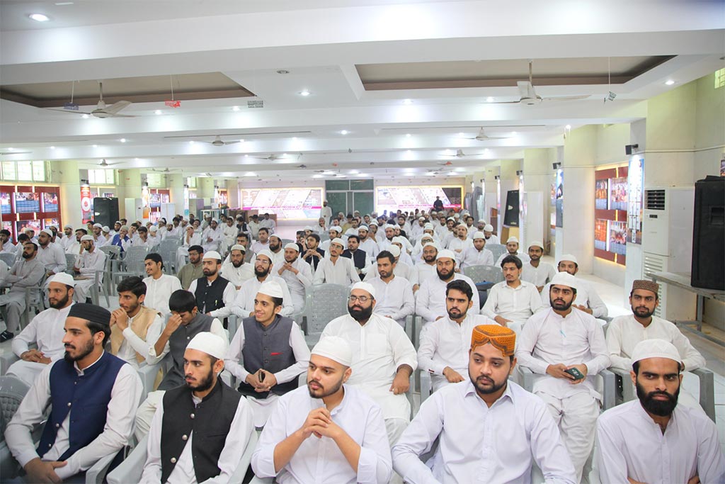 Dr Hassan Qadri Farewell Ceremony Session 2025 College of Shariah Bazm-e-Minhaj