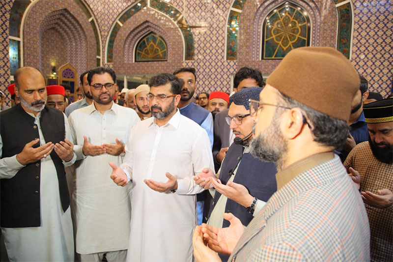 Dr Hassan Qadri Leading Funeral Prayer of Mohammad Shafiq