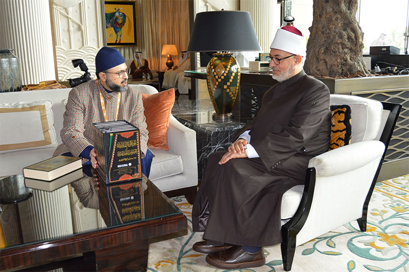 Dr. Hassan Mohiuddin Qadri Meets Grand Mufti of Egypt to Strengthen Muslim Unity
