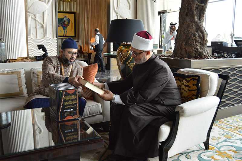 Dr. Hassan Mohiuddin Qadri Meets Grand Mufti of Egypt to Strengthen Muslim Unity
