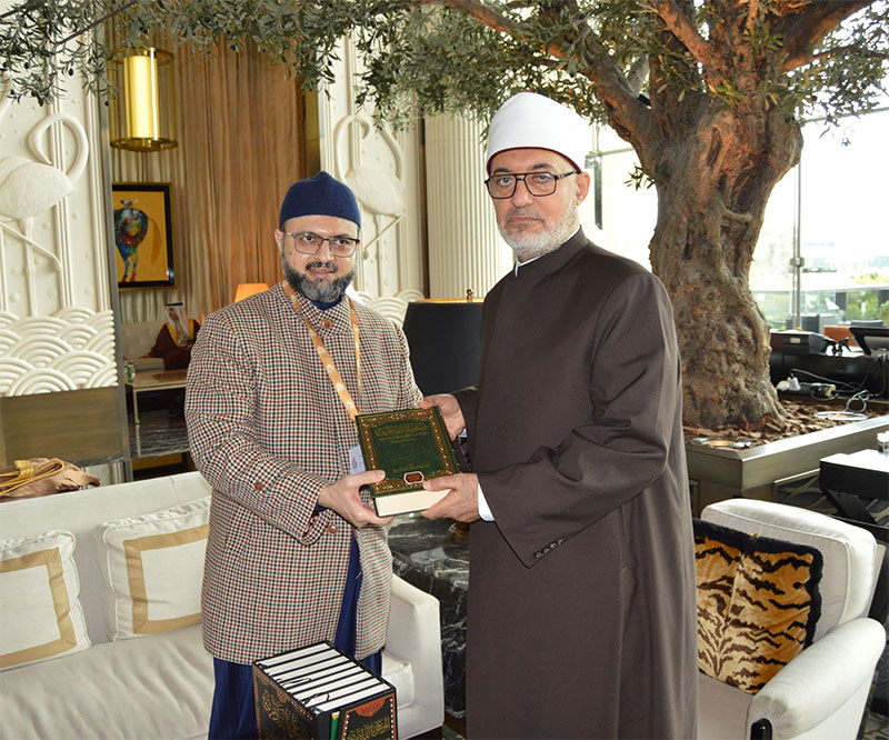 Dr. Hassan Mohiuddin Qadri Meets Grand Mufti of Egypt to Strengthen Muslim Unity
