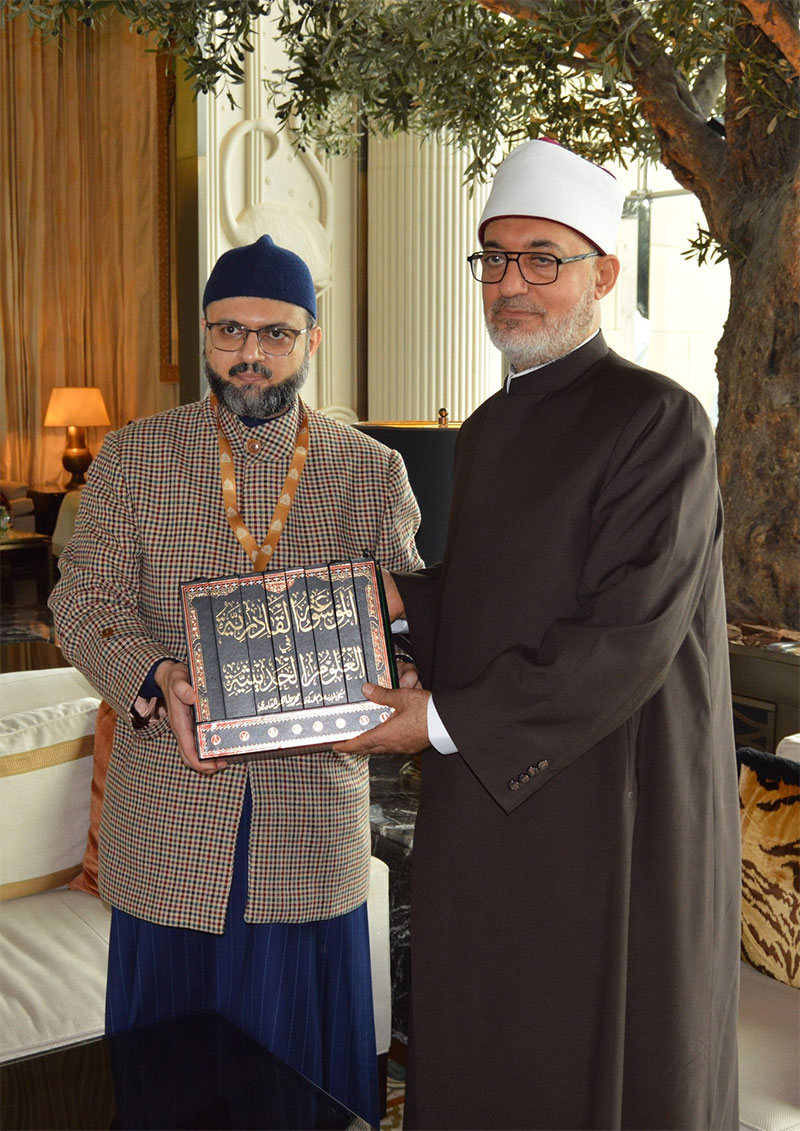 Dr. Hassan Mohiuddin Qadri Meets Grand Mufti of Egypt to Strengthen Muslim Unity
