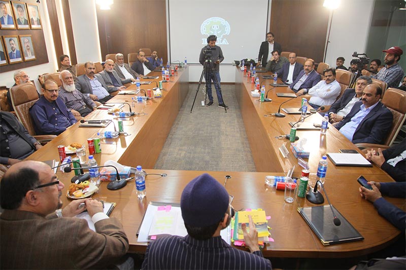 Dr Hassan Qadri Meets Traders At Ferozepur Road Industrial Estate