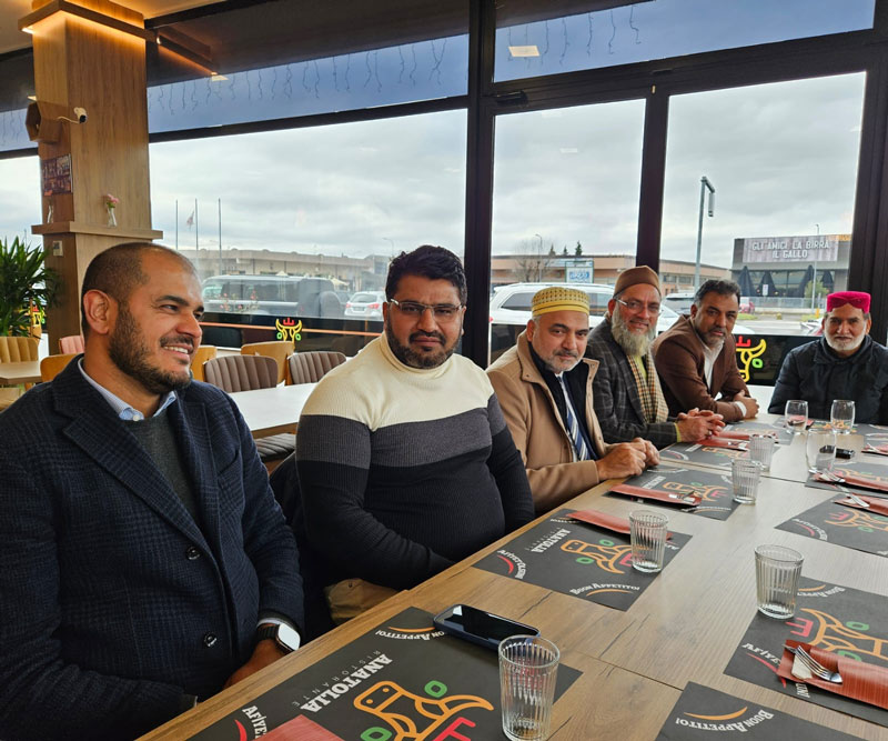 Dr. Hassan Qadri Meets with Members and Workers of Minhaj-ul-Quran International