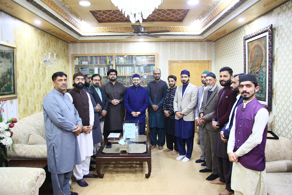 Dr Hassan Qadri Umrah ticket draw for Minhajians Forum-members