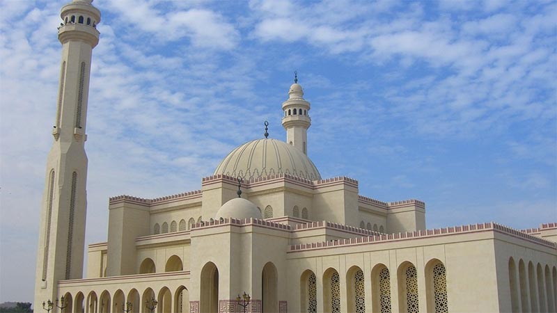 Dr Hassan Qadri Visit Historic Mosque of Bahrain