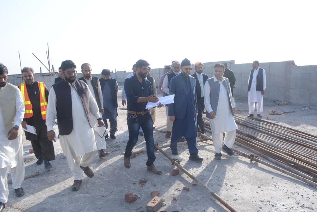 Dr-Hassan Qadri Visits Al Aazmiyah Institute Lahore