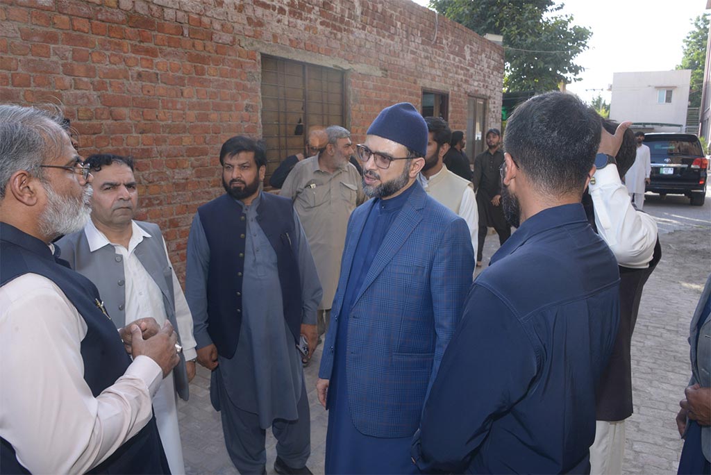 Dr-Hassan Qadri Visits Al Aazmiyah Institute Lahore