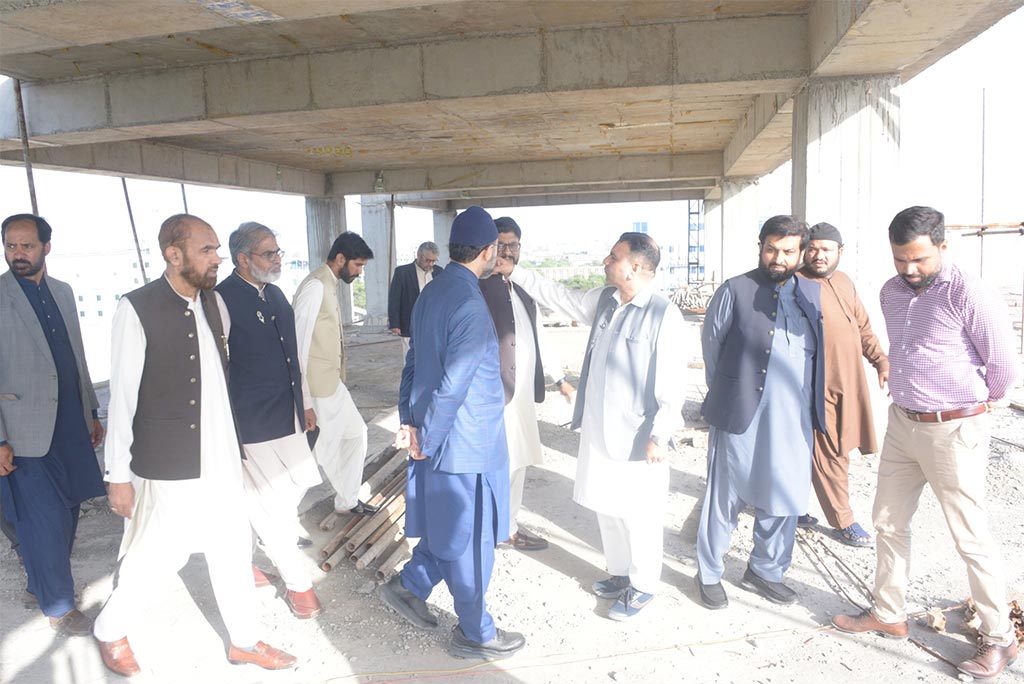 Dr-Hassan Qadri Visits Al Aazmiyah Institute Lahore