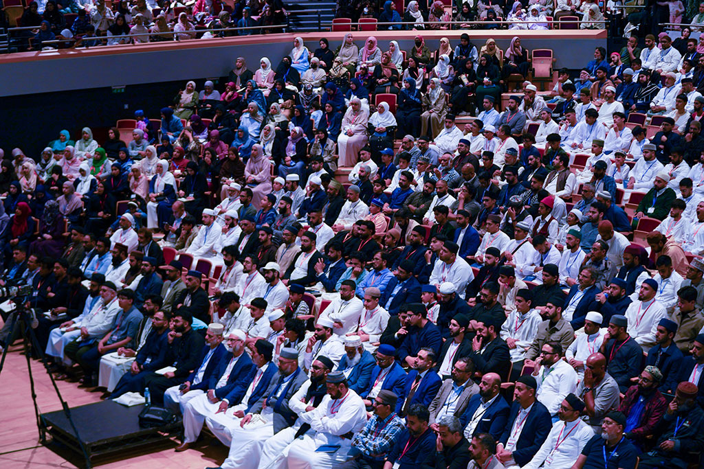 Prof. Dr Hassan Mohiuddin Qadri, accompanied Dr Muhammad Tahir-ul-Qadri at inaugural keynote of Al-Hidayah 2025