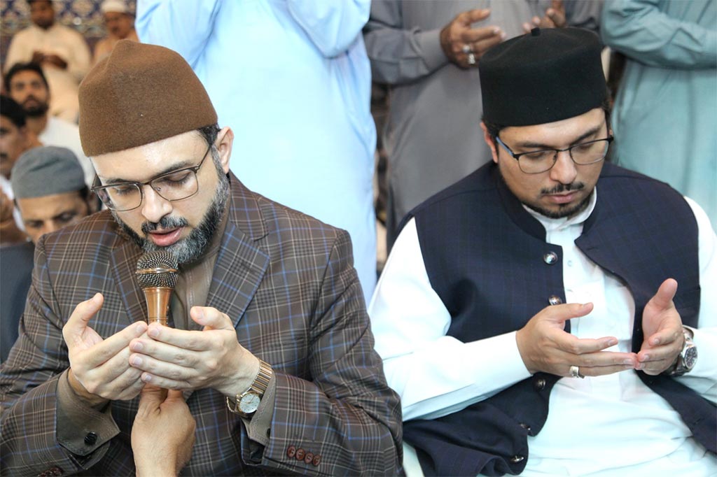 Dr Hassan Qadri addresses Khutba Jummah at Jamia Shaykh-ul-Islam Lahore