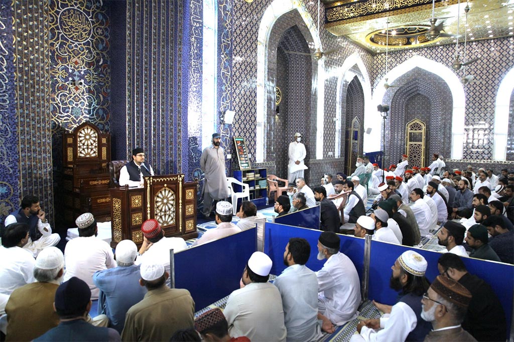Dr Hassan Qadri addresses Khutba Jummah at Jamia Shaykh-ul-Islam Lahore