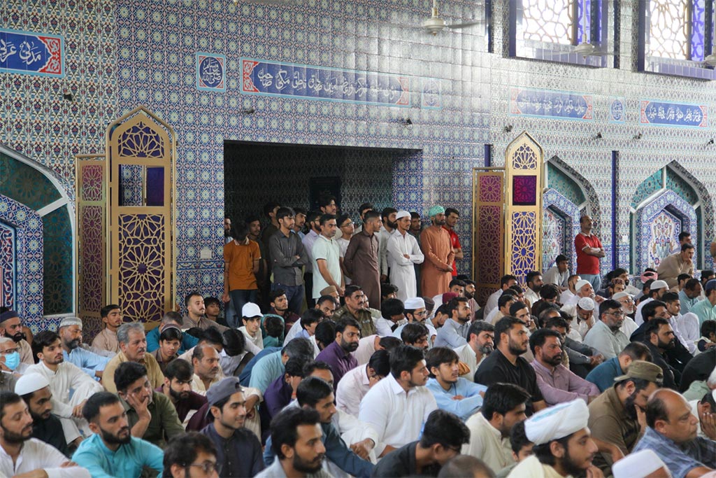 Dr Hassan Qadri addresses Khutba Jummah at Jamia Shaykh-ul-Islam Lahore