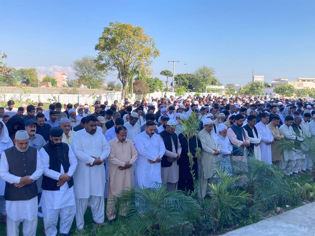 Dr Hassan Qadri led the funeral prayers of Ch Zafar Iqbal Kukrali