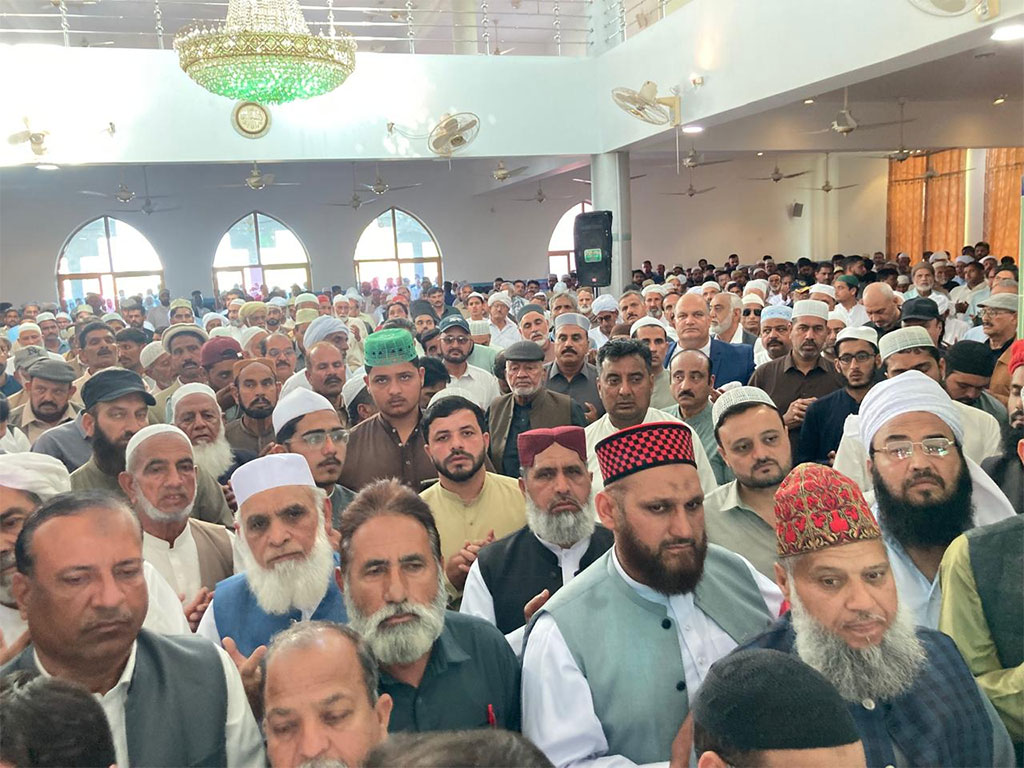 Dr Hassan Qadri led the funeral prayers of Ch Zafar Iqbal Kukrali