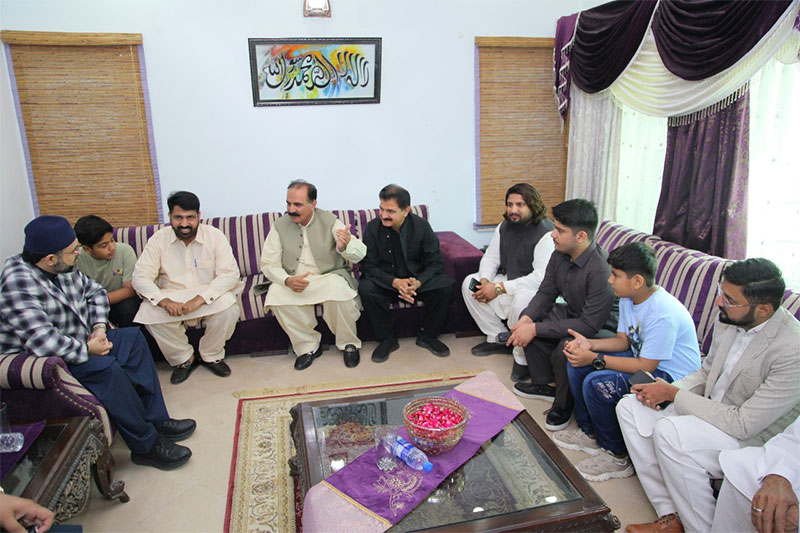 Dr-Hassan-Qadri-meeting-influential-personalities-in-Abbottabad