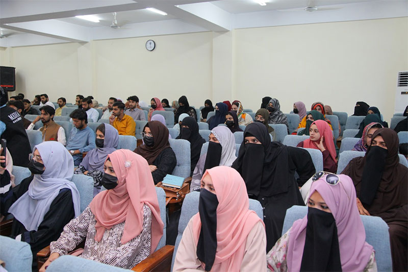 Dr Hassan Qadri addresses seminar Islamic leadership haripur