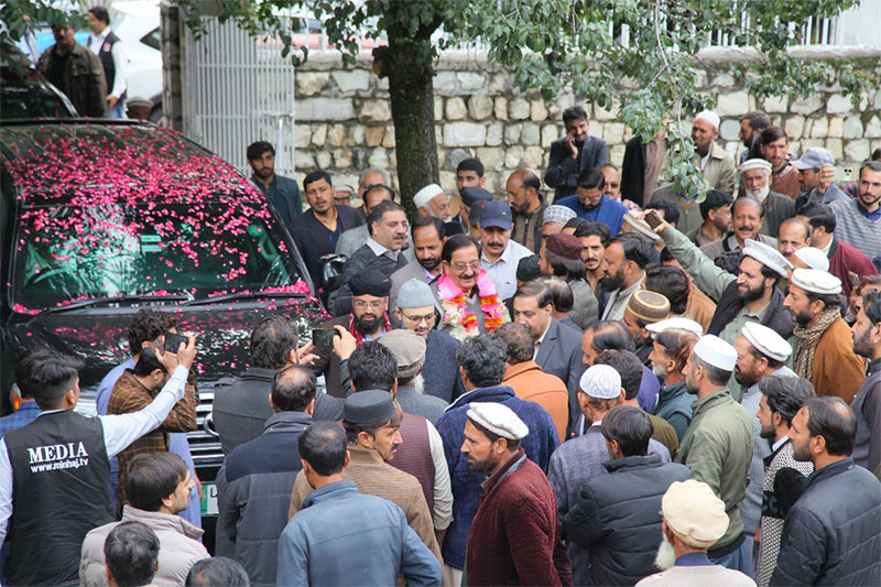 Dr Hassan Qadri visit chief house kaghan Syed Muzammil shah