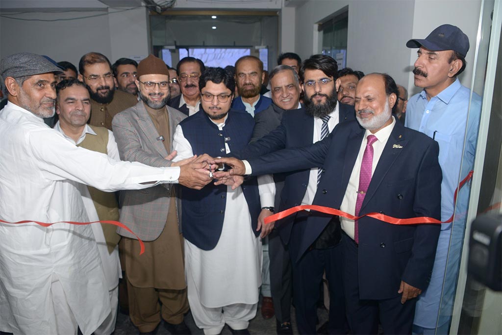 Dr-Hassan and Dr Hussain Qadri Visit Minhaj Publications Lahore