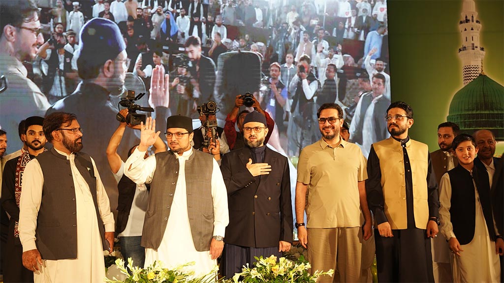Dr Hassan and Hussain Qadri Arrival 42nd International Mawlid Conference 2025