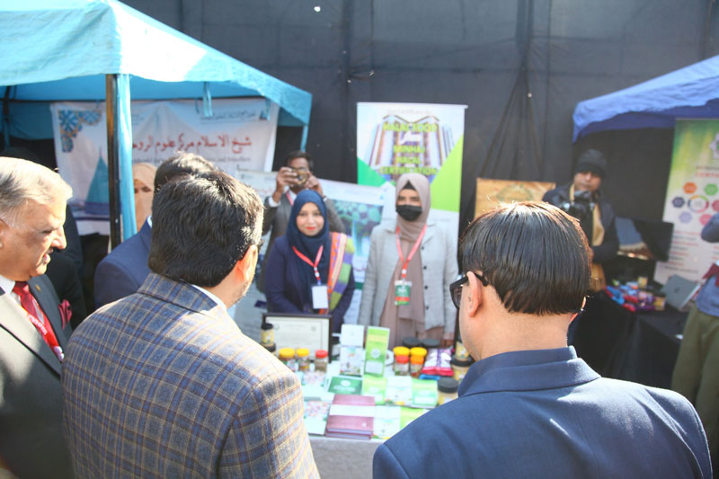 Dr. Hussain Qadri Explores Conference Stalls at WIEFC 2025