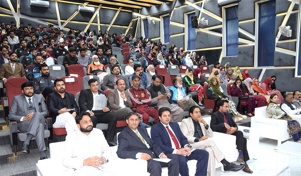 Dr. Hussain Mohi-ud-Din Qadri Graces Minhaj University Lahore Annual Sports Festival 2024-25 Closing Ceremony