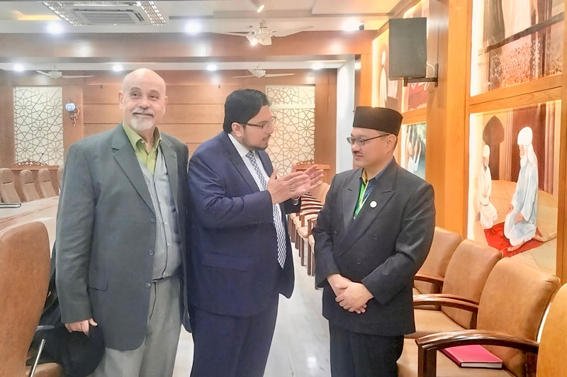 Dr Hussain Qadri Introduces Shaykh ul Islam Institute to Global Scholars