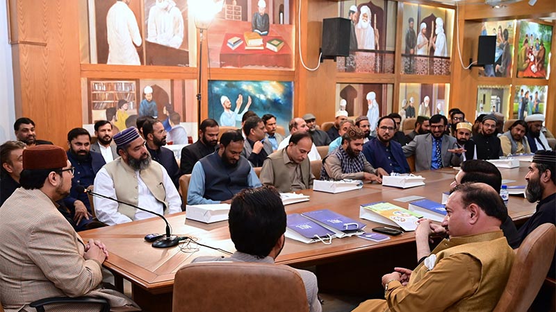 Dr Hussain Qadri Meeting with COSIS Graduates Session 2003