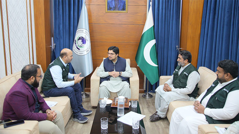 Dr Hussain Qadri Meets Minhaj Welfare Foundation Delegation