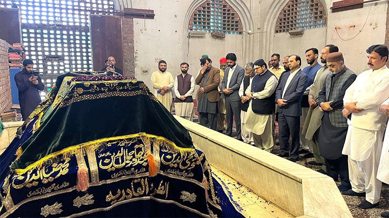Dr Hussain Qadri Visit Mazar Qudwat ul Awliya