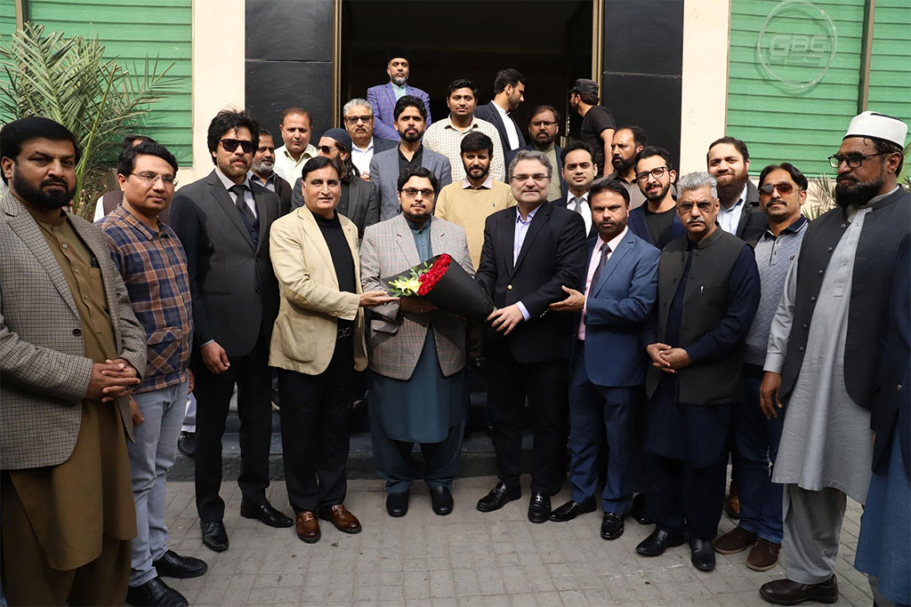 Prof. Dr. Hussain Mohiuddin Qadri Visits Gujranwala Business Center