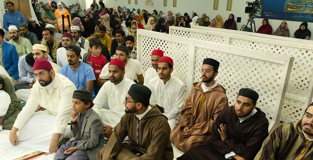 Dr Tahir ul Qadri addressing Ghaus ul Azam Conference in Canada