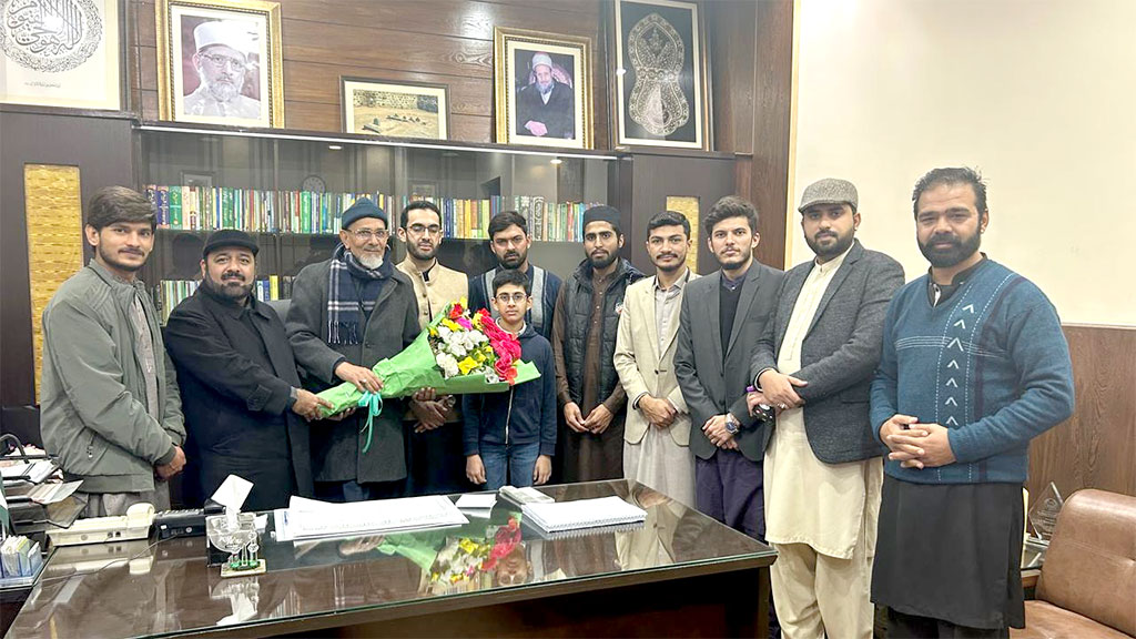 Dr Zeeshan Ateeb along with delegation visited Minhaj-ul-Quran