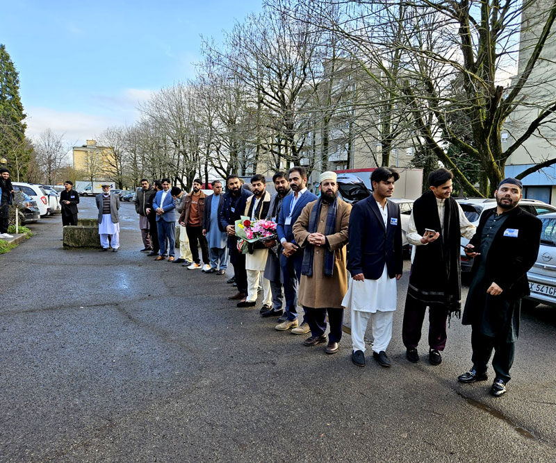 Dr. Hassan Qadri Receives a Warm Welcome from MQI Representatives in Verona