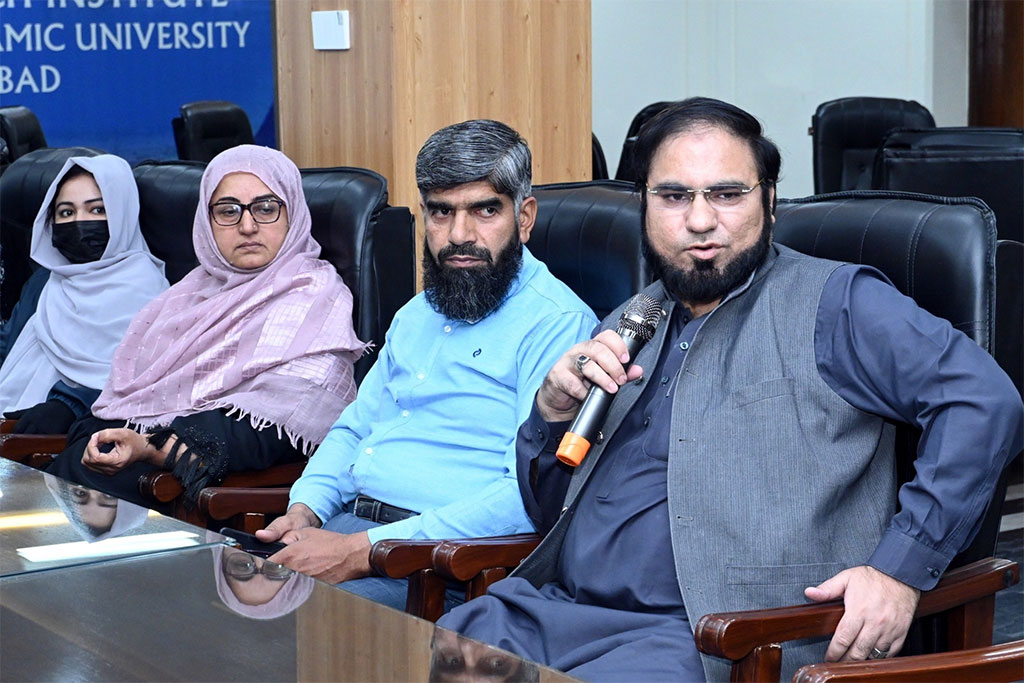 Establishment of Shaykh-ul Islam Corner at International Islamic University Library