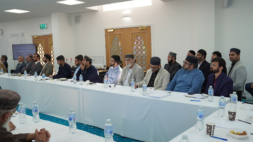 Exclusive MQI UK Executive Council Meeting with His Eminence Shaykh-ul-Islam