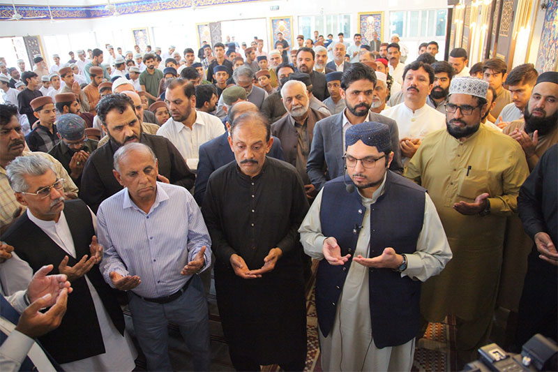 Funeral Prayer Dr Hussain Qadri Tayyab-Aslam Mother 