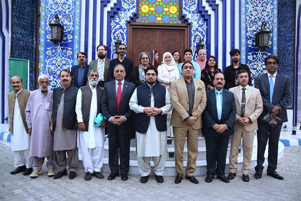 Halqa Arbab-e-Zauq Delegation Meets Dr Hussain Qadri at Minhaj University Lahore