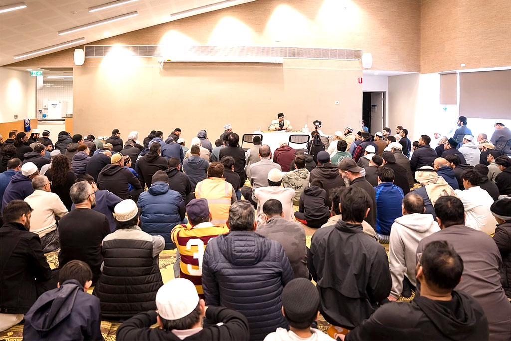Jummah Sermon by Prof. Dr. Hussain Mohi-ud-Din Qadri at Galada Community Centre