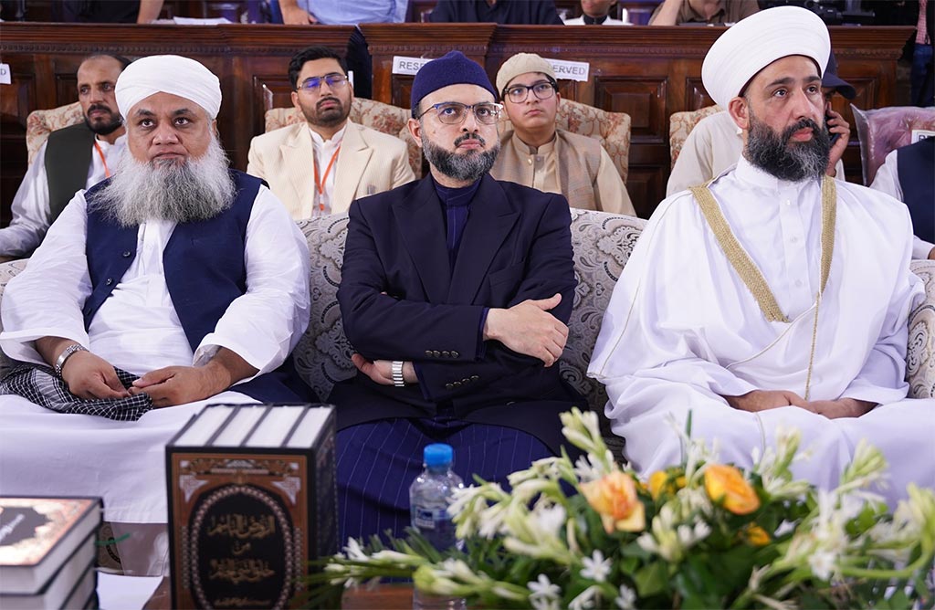 منہاج القرآن انٹرنیشنل کے زیرِاہتمام 42ویں عالمی میلاد کانفرنس میں کینیڈا سے تشریف لائے عرب شیخوخ کی آمد