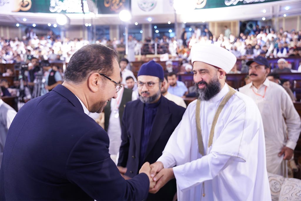 منہاج القرآن انٹرنیشنل کے زیرِاہتمام 42ویں عالمی میلاد کانفرنس میں کینیڈا سے تشریف لائے عرب شیخوخ کی آمد