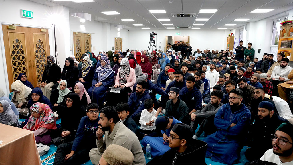 Spiritual Sitting with Shaykh-ul-Islam Dr Tahir-ul-Qadri | Minhaj Sisters & MMG UK