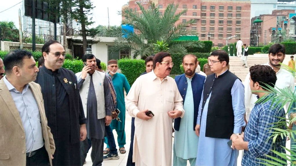 Minhaj-ul-leaders visit Aiwan-e-Iqbal for milad preparation 2025