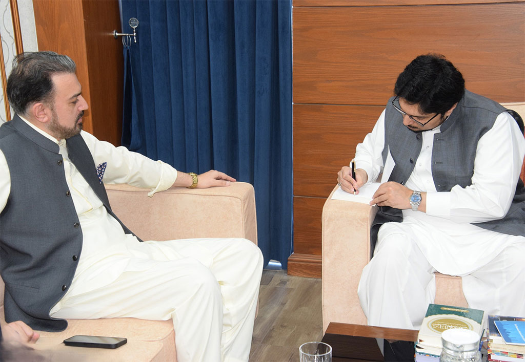 Mr. Jahangir Saifullah Khan Visits Minhaj University Lahore