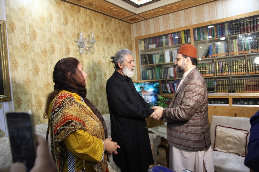 Murshid masood qazi meeting dr hassan mohi-ud-din qadri at al Qadria Lahore