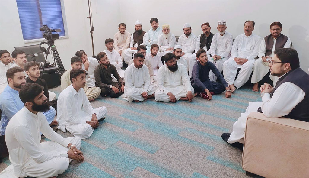 Organizational leaders of Sargodha district met with Dr. Hussain Qadri