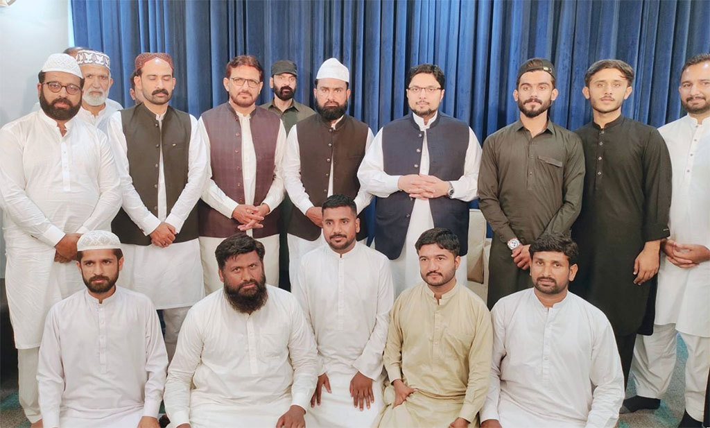 Organizational leaders of Sargodha district met with Dr. Hussain Qadri
