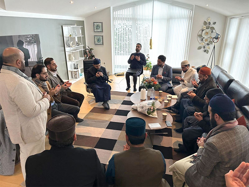 Scholars of MQI Denmark meeting with Dr. Hassan Mohiuddin Qadri