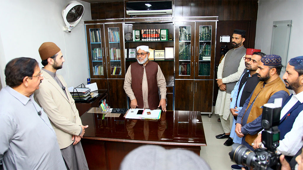 Shaykh Ahmad Mustafa al-Arabi al-Qadri Visits College of Shariah and E-Learning Department at MQI